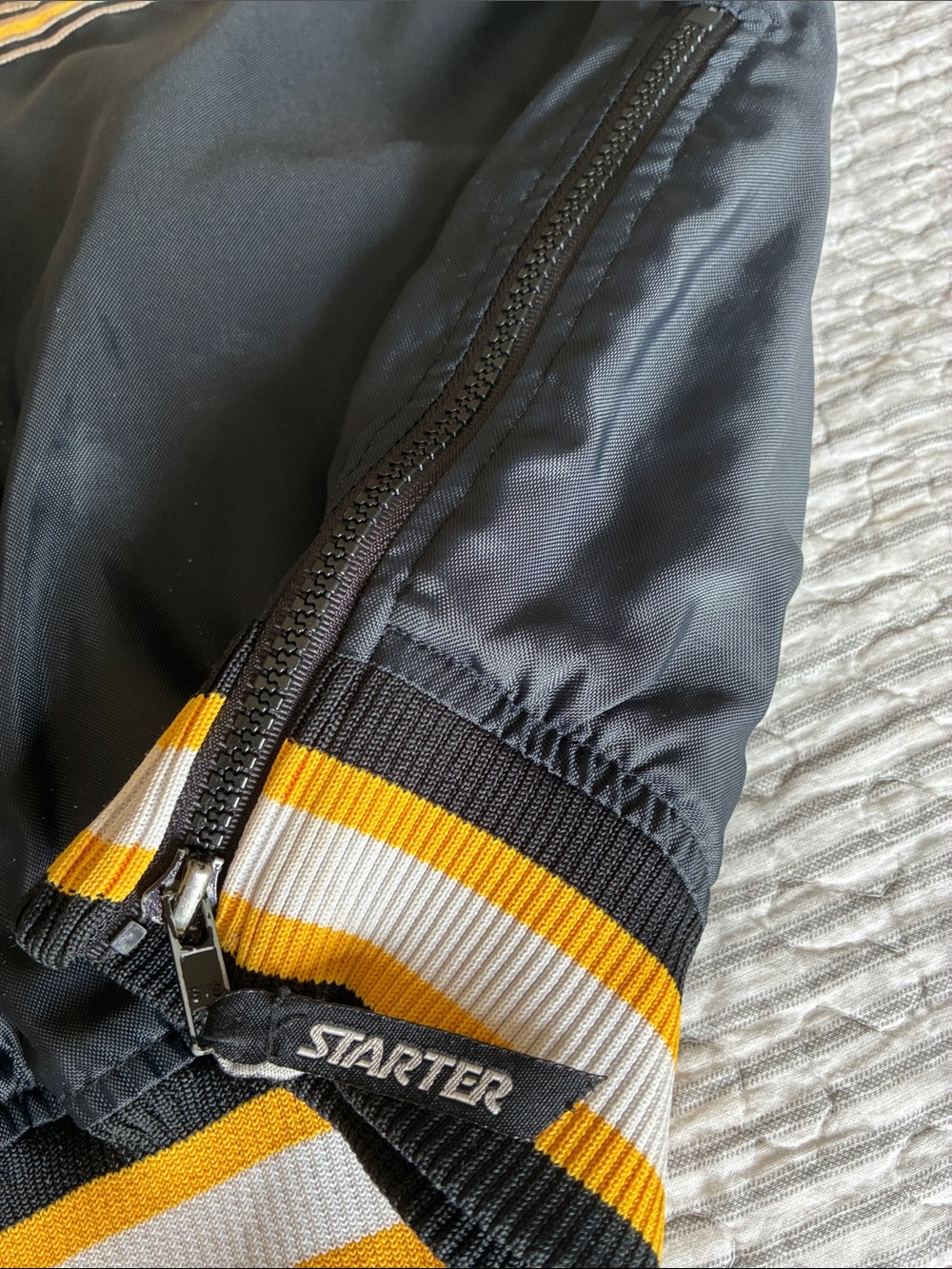 Vintage 90’s Pittsburgh Steelers NFL Sz, M, Black Pullover, Starter Jacket - Picture 6 of 13